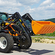 Valtra N135 Direct  XB BIONIC II 130, Erdschaufel 1800, Kuppelplatte